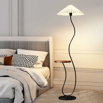 Zemin lambası depolama rafı entegre oturma odası kanepe sehpa lambası