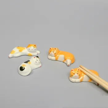6 ADET Şanslı Kedi Seramik Çubuklarını Tutucu Sevimli El Sanatları Süs 5.5*3.5*2.5 CM