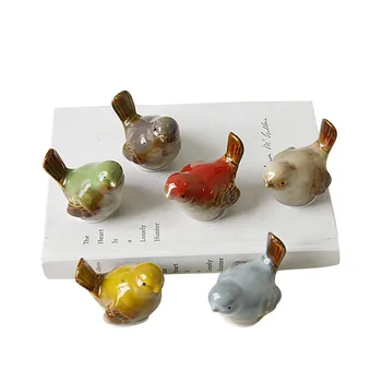 6 Adet / takım Avrupa Sevimli Seramik Kuş El Sanatları Oturma Odası Ofis Masaüstü Mini Hayvan Figürleri Ev Dekorasyon Süsler Hediyeler