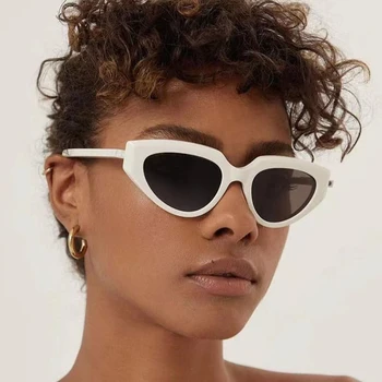 Üçgen Kedi Göz Güneş Gözlüğü Kadın Marka Tasarımcısı Retro güneş gözlüğü Kadın Moda Ayna Açık Shades Degrade Oculos De Sol