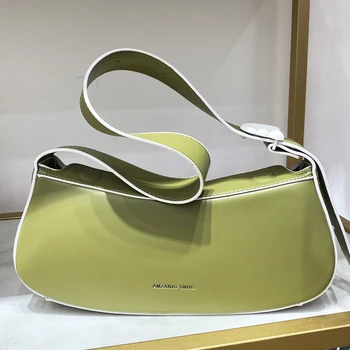 Rahat Koltukaltı Çanta Kadınlar İçin Tasarımcı Lüks Çanta Ve Çantalar 2023 Yeni Lüks PU Toka Kapatma Mektubu omuzdan askili çanta