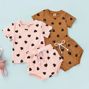 Zoıuytrg Bebek İki Parçalı Kıyafetler Kıyafet, Yuvarlak Boyun Kısa Kollu Kalp baskılı tişört + İpli Şort