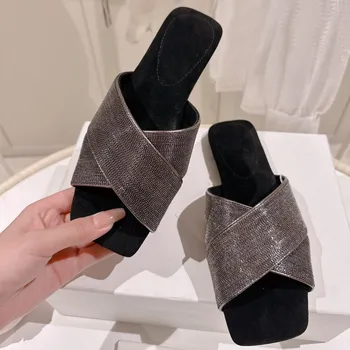Boyutu 35-42 Sıcak Matkap Terlik Kristal Papyon Ayakkabı Resmi Bayanlar Düz Topuk Elbise Katır Flip Flop Kızlar İçin Açık Ayakkabı
