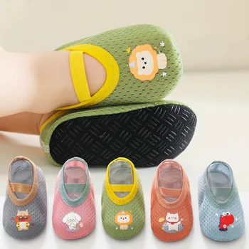 Bebek ayakkabısı Yaz nefes Örgü kaymaz çocuk Yumuşak tabanlı ayakkabı ve Çorap Karikatür Ev İnce Bebek Yürümeye Başlayan Kat Çorap