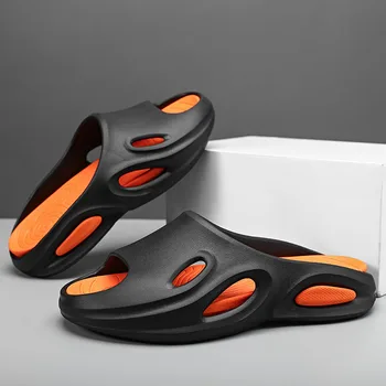 2023 Yeni erkek terlikleri Flip-flop Açık Kapalı Sandalet Plaj Erkekler rahat ayakkabılar Yumuşak Kalın Taban Slaytlar Erkekler Ev banyo terlikleri
