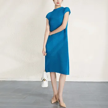 Elbise Kadınlar 2023 İlkbahar Ve Yaz Yeni Yuvarlak Boyun Kısa Kollu Düz Renk Zarif Miyake İssey Miyake Pilili Elbise