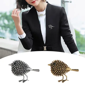 Vintage Serçe Broş Kadın Erkek Sevimli Kuş Alaşım Broş Giysi Yaka yaka İğneler hayvan figürlü mücevherat Aksesuarları