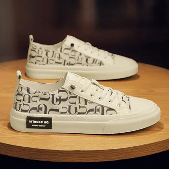Yeni Erkek rahat ayakkabılar 2023 Bahar Moda Mektubu Baskı Deri Tuval Patchwork Düz Kaykay Ayakkabı Sokak Serin Ayakkabı