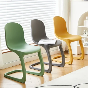 İskandinav Tasarımcı yemek sandalyeleri Sırt Desteği Plastik Ultralight Taşınabilir Sandalyeler Relax Tek Meubles De Salon Ev Essentials