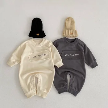 2023 Bahar Yenidoğan Bebek Giysileri 0-24Months Bebek Erkek Kız Uzun Kollu Mektubu Baskı Pamuk Romper Gevşek Tulum Sonbahar Kıyafetleri