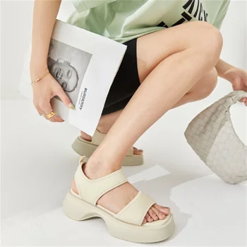 COOTELILI 2023 Yeni Moda Sandalet Kadın Yaz Sandalet Moda kaymaz Kayma 5.5 cm Topuk Temel Boyutu 35-40