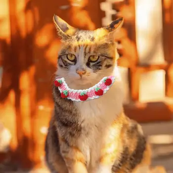 Dayanıklı Yavru Kedi Yaka Sevimli Çilek Eşarp Önlük İplik Örme Köpek Kolye Pet Dekoratif yaka