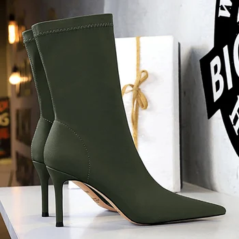 2023 Kadın 7.5 cm Yüksek Topuklu İpek Çizmeler Kısa yarım çizmeler Bayan Striptizci Kış Düşük Topuklu Tasarımcı Yeşil Artı Boyutu Bigtree Ayakkabı