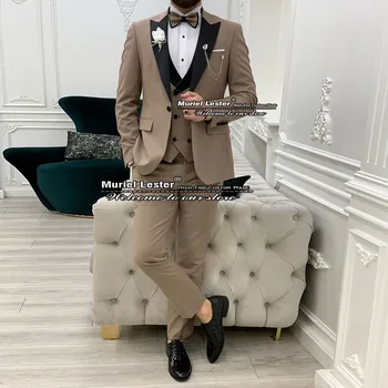Moda Kahverengi Düğün Takımları Erkekler İçin Siyah Şal Yaka Ceket + Yelek + Pantolon 3 Parça Set Smokin Damat Giyim Custom Made 2022